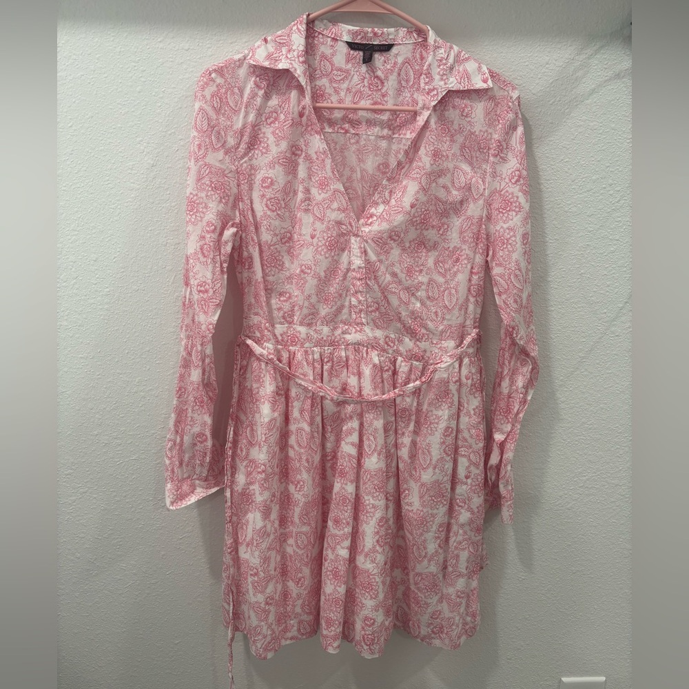 Victoria’s Secret white and pink cotton dress size 6